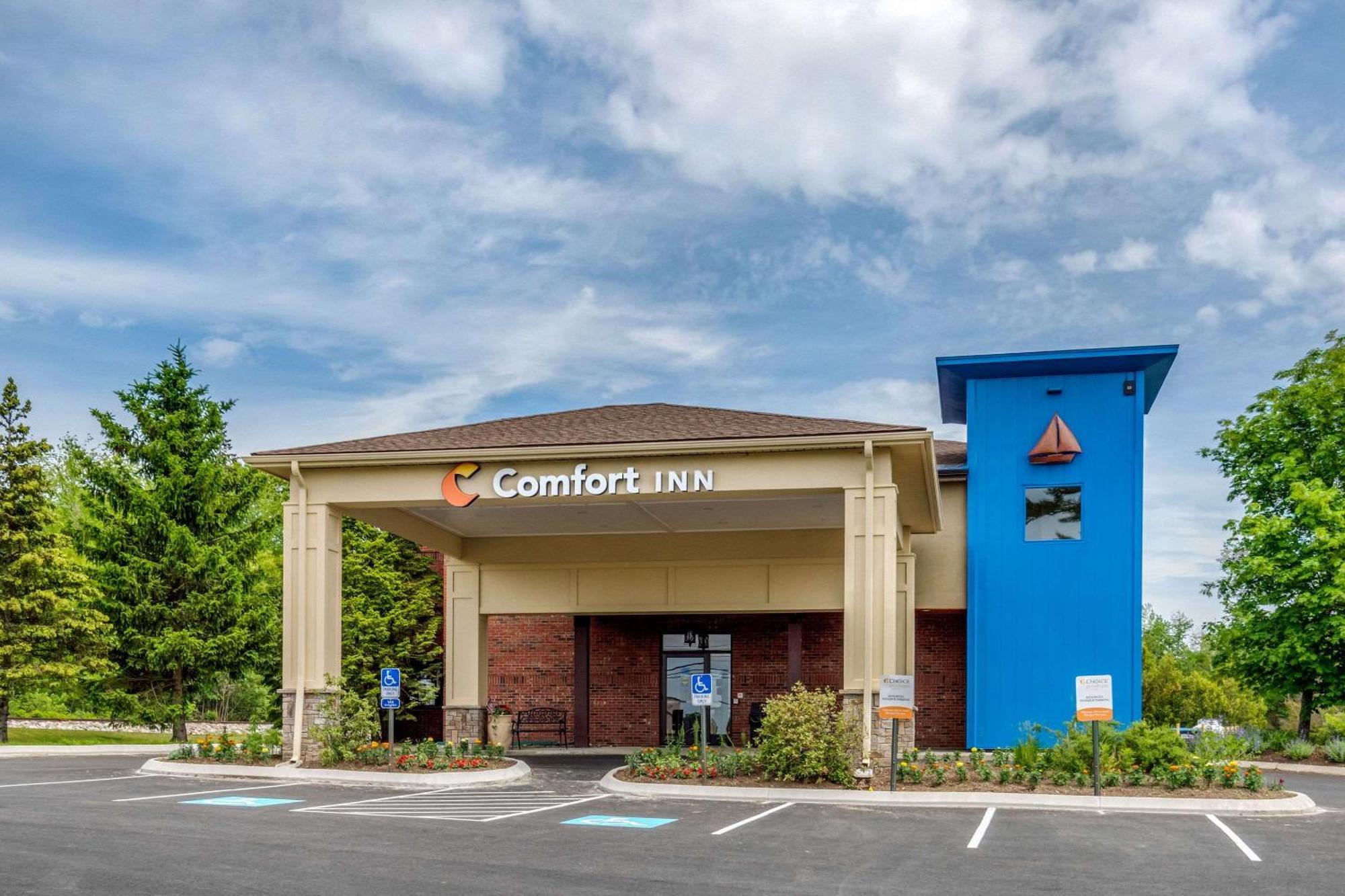 Comfort Inn Ellsworth Exterior foto